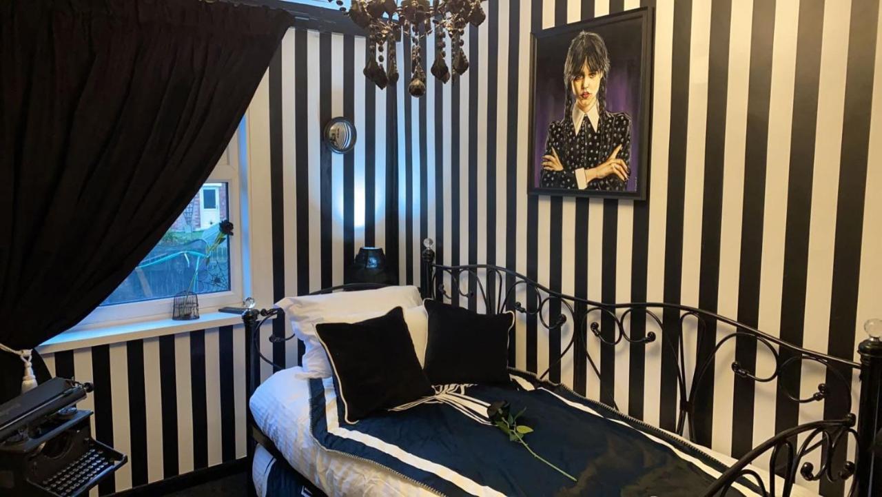 Wednesday'S Family Rooms York Eksteriør billede